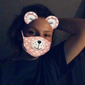 Meet your Posher, Hillary